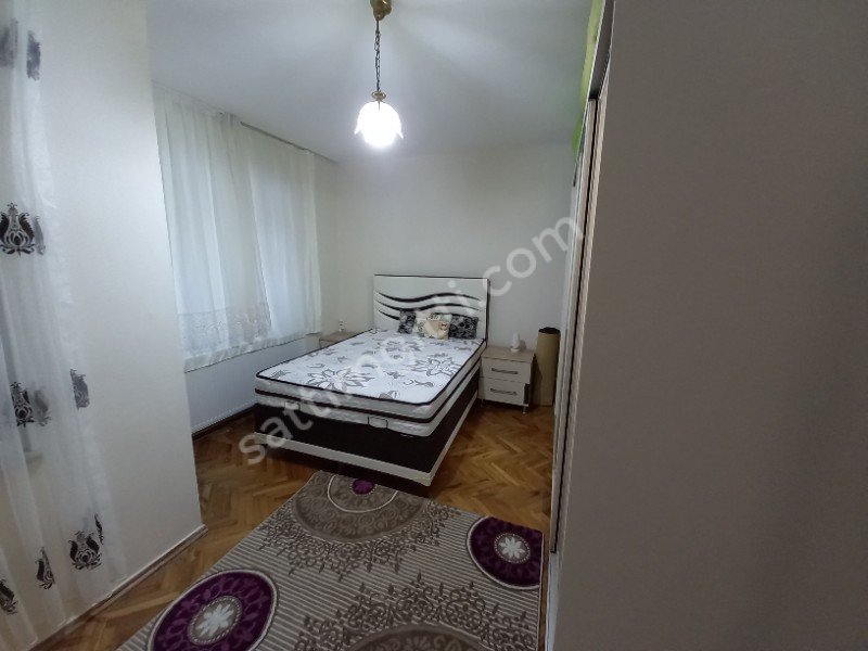 ÜSKÜDAR ÖZYILMAZ GAYRİMENKUL'den ZEYNEPKAMİL SATILIK 2+1 DAİRE