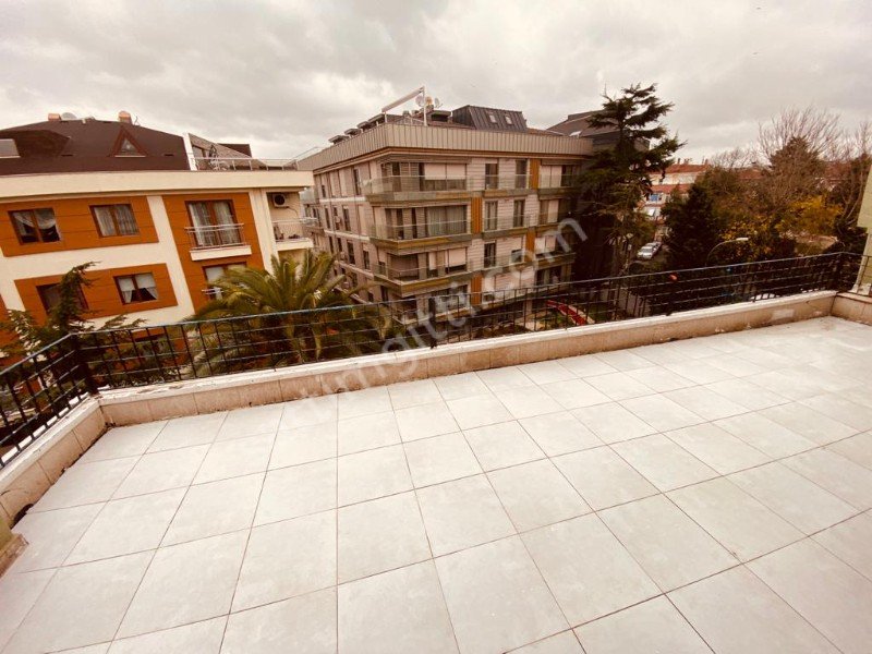 Üsküdar Özyılmaz Salacak Mah. satılık 3+1 teraslı Daire