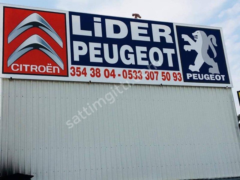 PEJO  PARTNER  TEPEE  ÇIKMA  BAGAJ  KAPAĞI