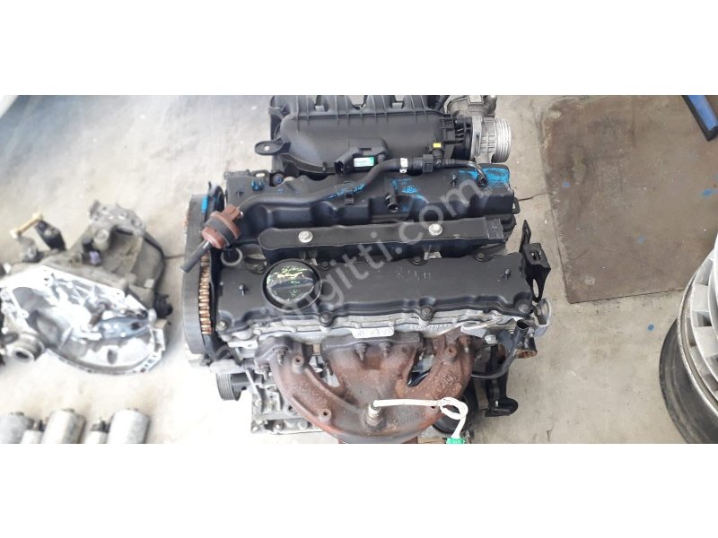 CİTROEN C4 1.4 16 VALF ÇIKMA KOMPLE MOTOR