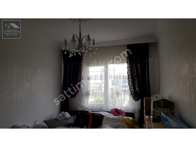 AKKENT TRAMWAY CADDESİNDE ÜÇ TARAFI CADDE FIRSAT 3+1 DAİRE